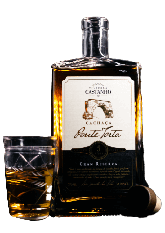 Cachaça Ponte Torta Gran Reserva - Background Cachaça Ponte Torta Gran Reserva - Background